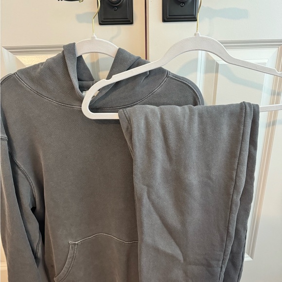 elwood sweats - Picture 3 of 3